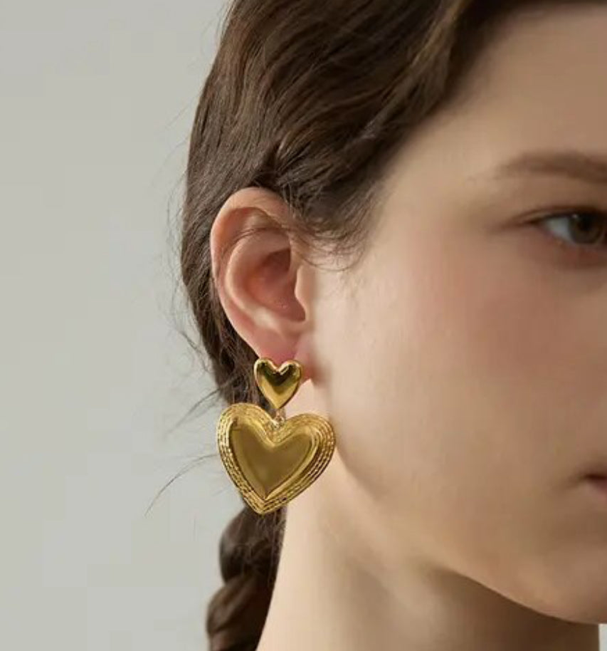 LOVE EARRINGS