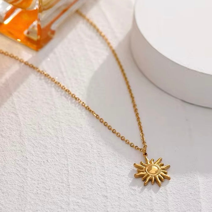 SOL NECKLACE