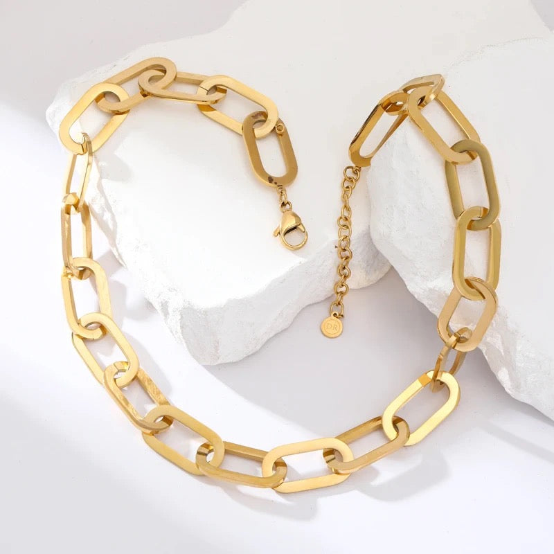 JACEY NECKLACE